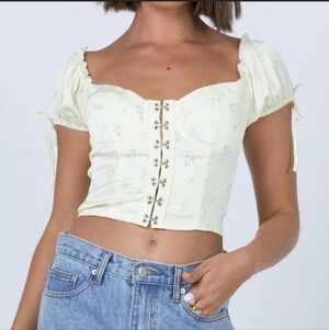 Princess Polly Women's Aaallysom Floral Puff Sleeve Crop Top